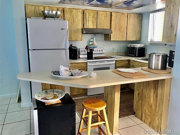 4th image of 421 S Atlantic Ave #603