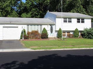 53 Cornell Dr, Hazlet, NJ 07730