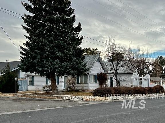 2nd image of 236 Sunrise Blvd N