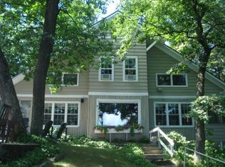 N2722 Norris Ln, Waupaca, WI 54981