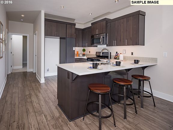 4th image of 7002 NE 66th St