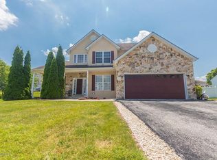 23 Crimson Dr, East Norriton, PA 19401