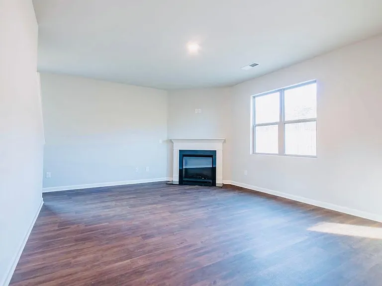 1244 Brookstone Cir NE — Photo 11
