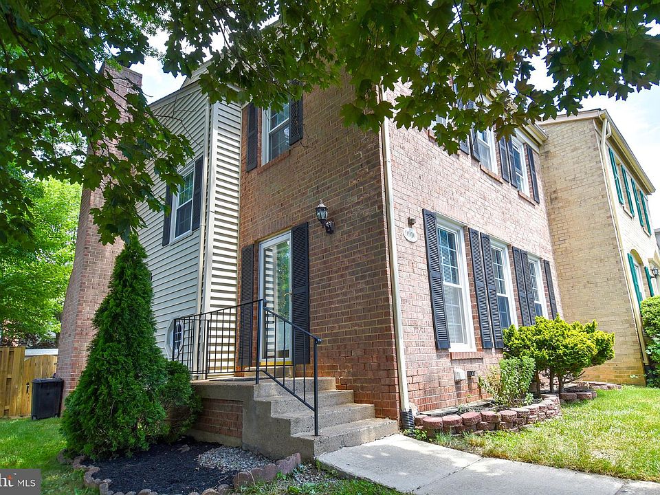 1st image of 9910 Longford Ct