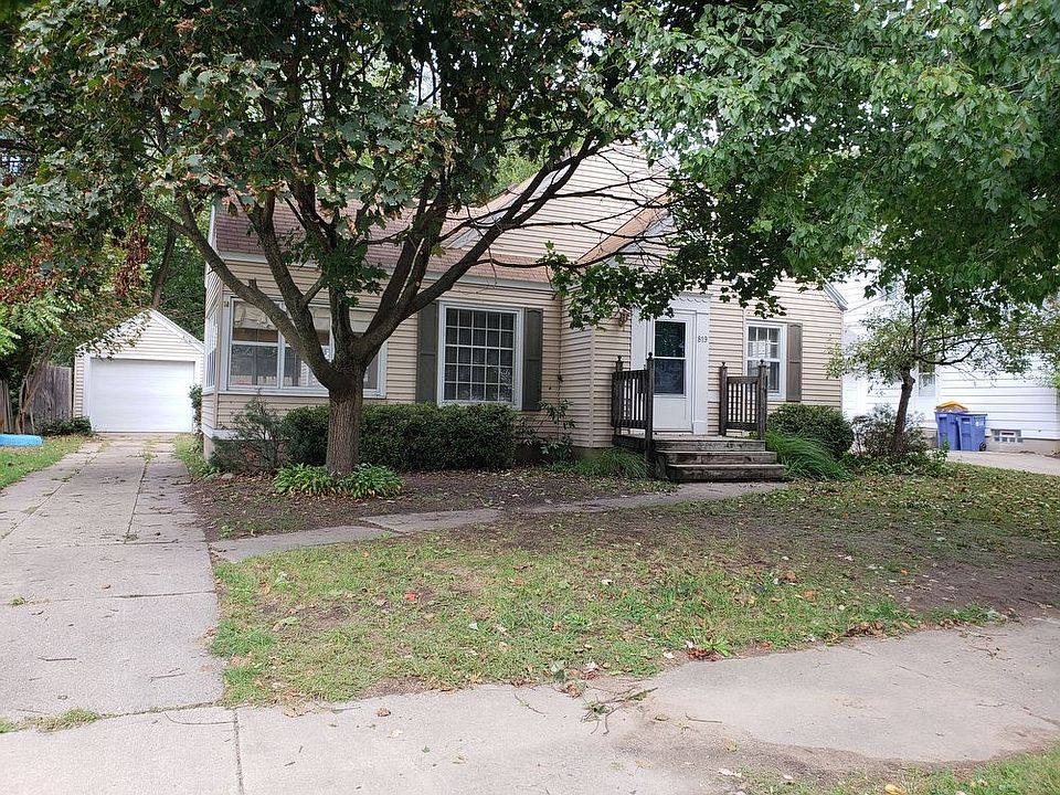 1st image of 819 N Ottillia St SE