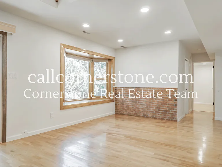 2695 Norwich Dr — Photo 9