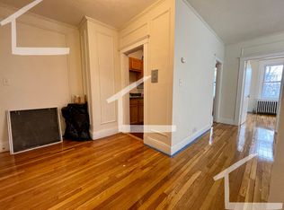 4 Vinal St APT 11, Boston, MA 02135