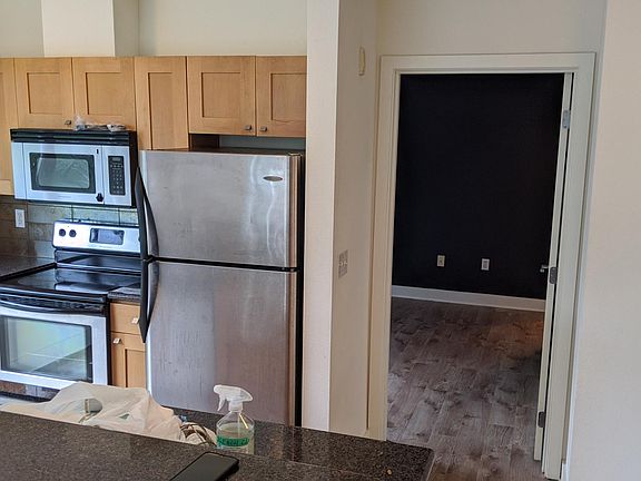 2nd image of 1610 Belmont Ave APT 304