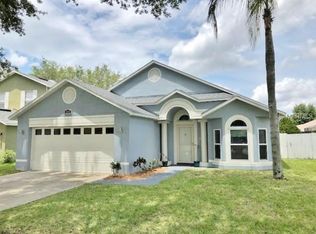 303 Lancer Oak Dr, Apopka, FL 32712