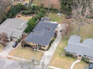 1706 Sun Valley Rd SE, Huntsville, AL 35801