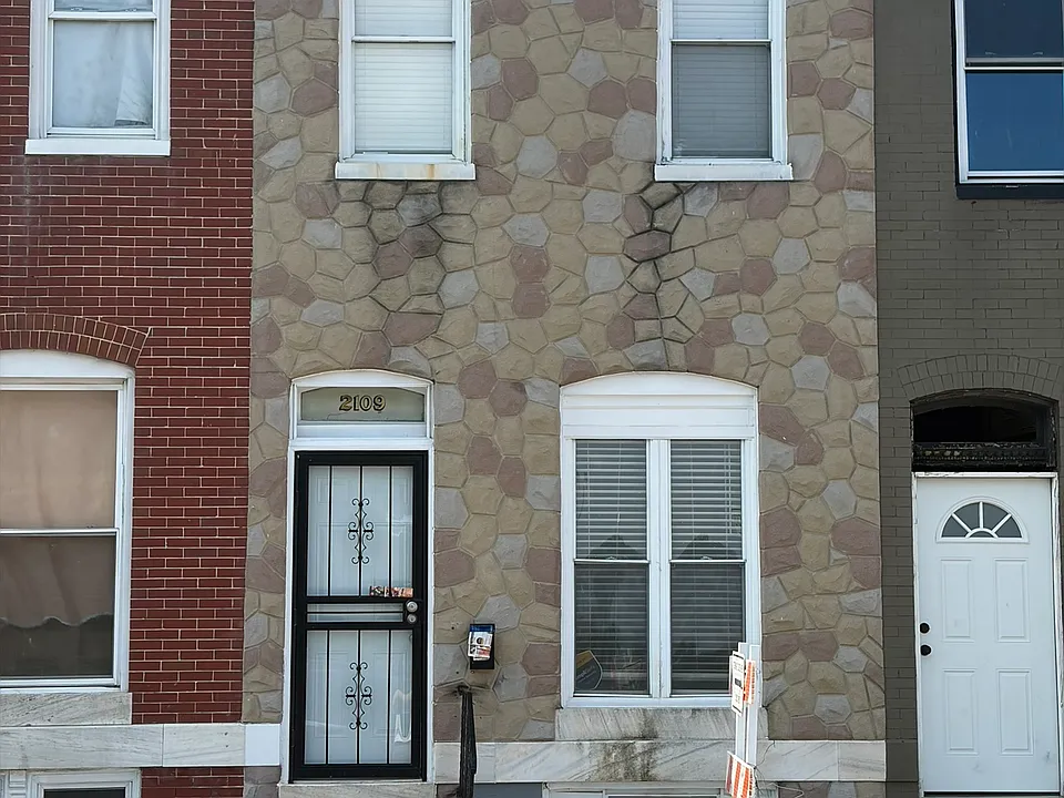 2109 E Federal St