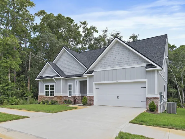 102 Spirit Bear Way, Freeport, FL 32439