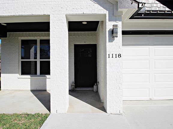 4th image of 1118 N Shepherd Dr