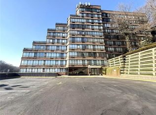 755 Narrows Road N #305, Staten Island, NY 10304