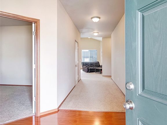 4th image of 19520 26th Avenue Ct E