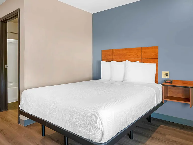 Studio Suite - 1 Full Bed