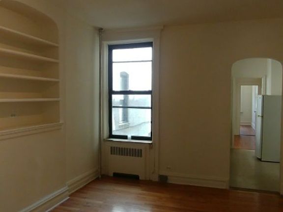 5th image of 2809 38th St APT 1L