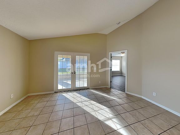 5th image of 2465 Saint Pauls Dr