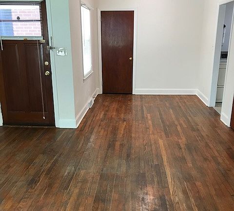 5th image of 811 W Markham Ave #811B