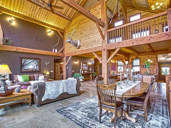3rd image of 24410 W Hedgecreek Cir
