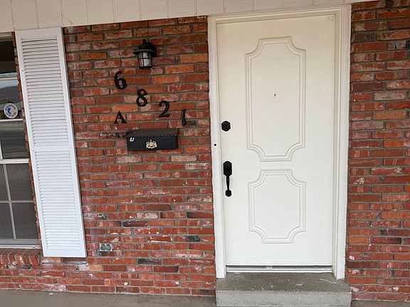 5th image of 6821 Escondido Dr APT A