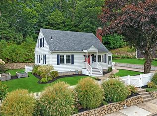 60 Narragansett Ave, Westerly, RI 02891