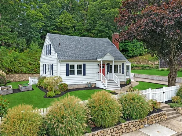 60 Narragansett Ave, Westerly, RI 02891