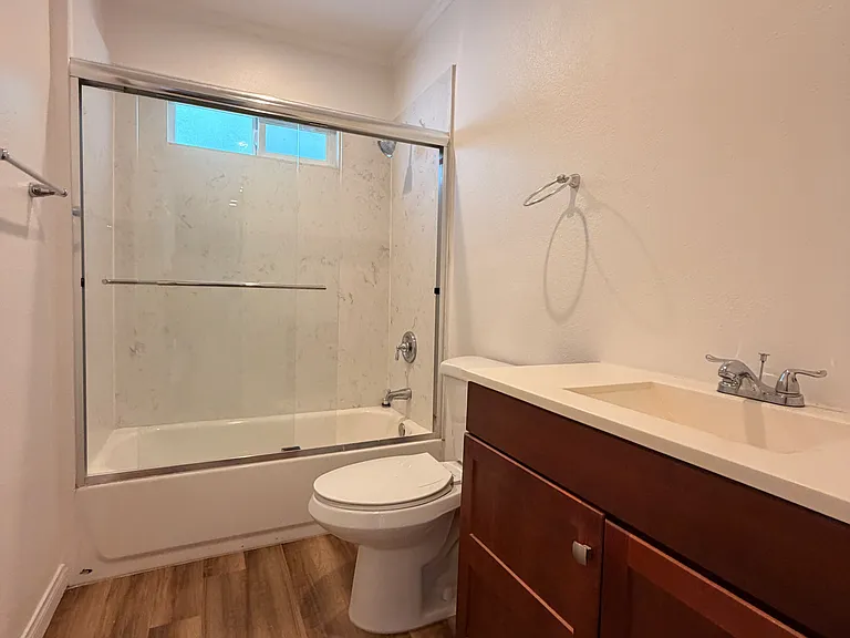 1309 Mohawk St #1/2 — Photo 11