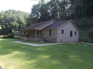 1183 Dog Fork Rd, Chapmanville, WV 25508