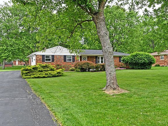 2nd image of 5565 Garrett Dr