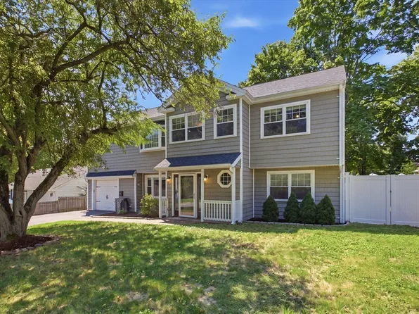 34 Drinkwater Ave, Braintree, MA 02184