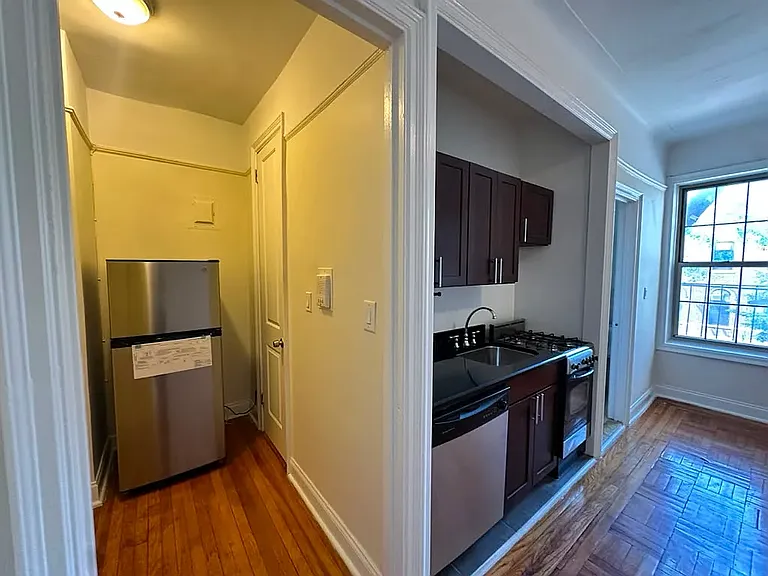 266 Washington Ave #C12 — Photo 4