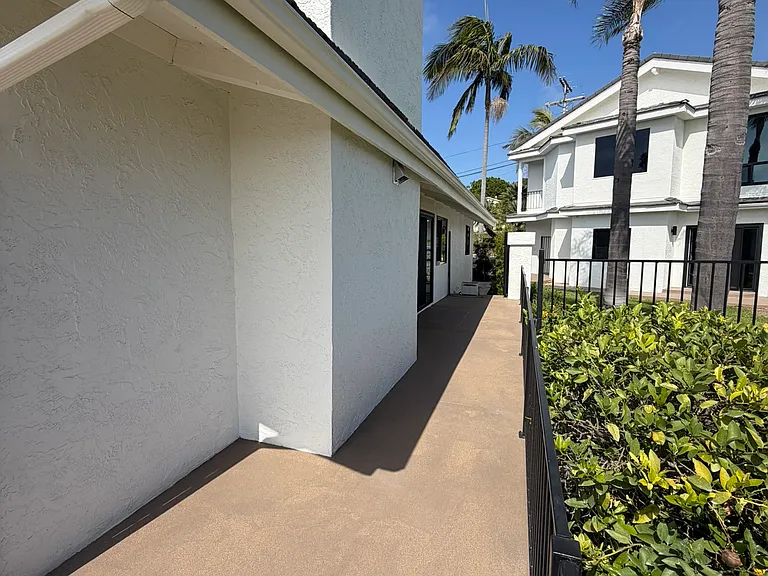 683 Marine View Ave #1 — Photo 21