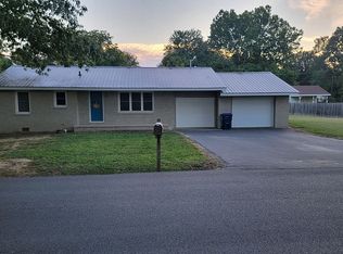 1206 Valley Rd, Benton, KY 42025