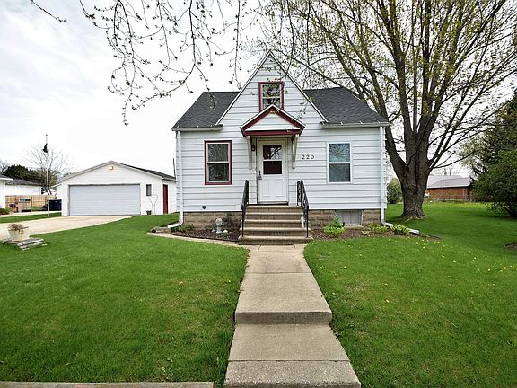 2nd image of 220 N Oakhill Ave