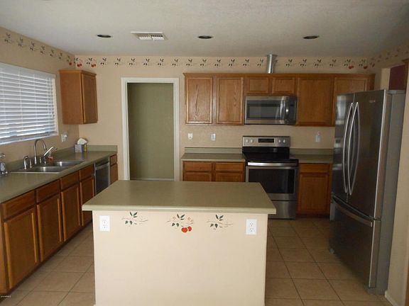 3rd image of 1793 N Greenway Ln