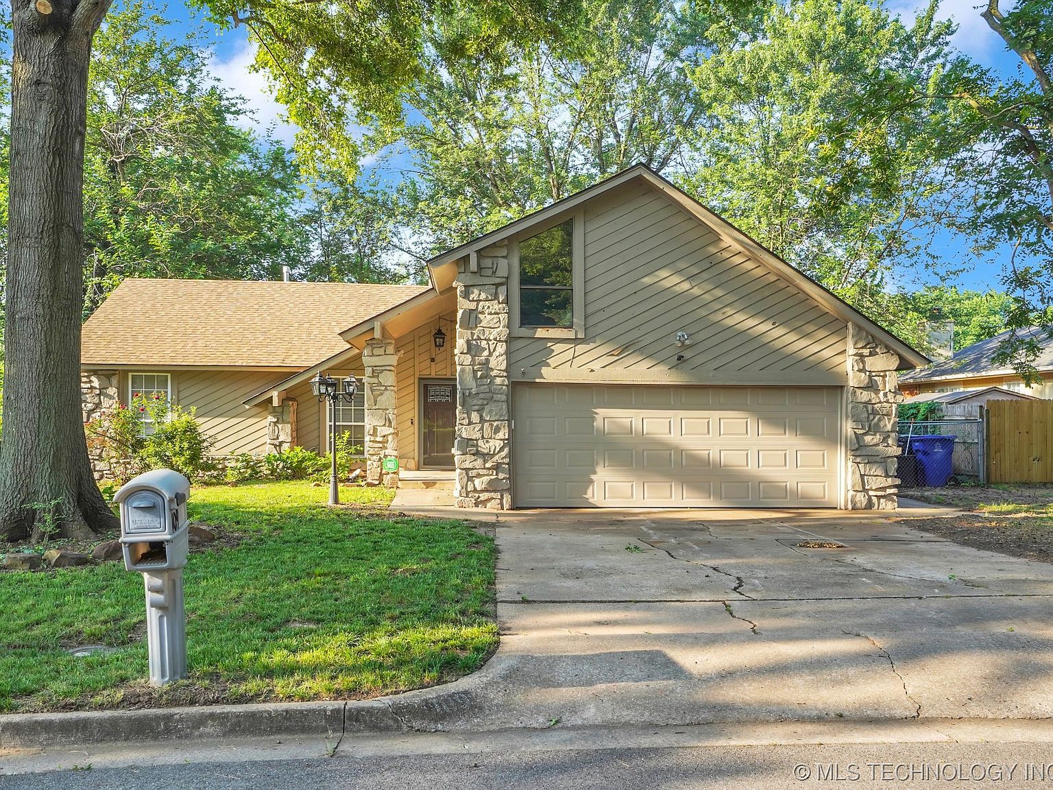 109 W Hot Springs Ct, Broken Arrow, OK 74011 Zillow