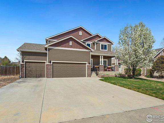2nd image of 320 Tartan Dr