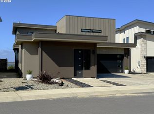 1956 Pacific View Ln, Coos Bay, OR 97420