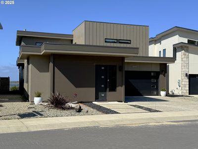 1956 Pacific View Ln, Coos Bay, OR, 97420