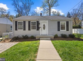 146 Sanford Ave, Catonsville, MD 21228