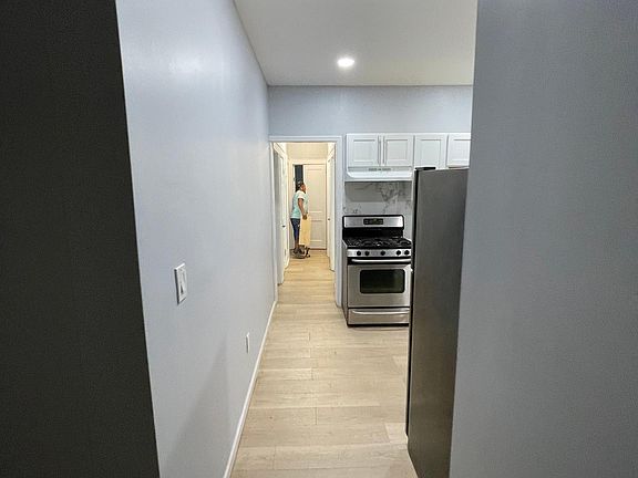2nd image of 208 Munn Ave #1L