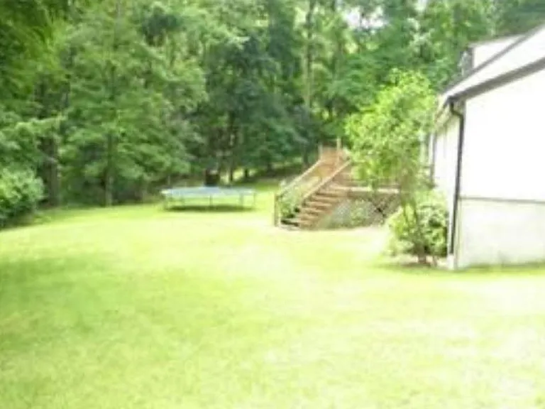 55 Catalpa Rd — Photo 6