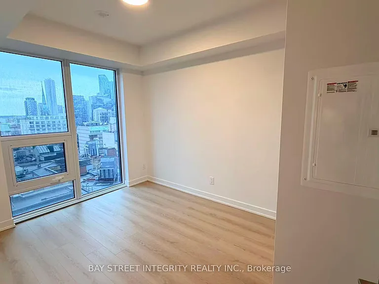 100 Queen St E #1508 — Photo 5