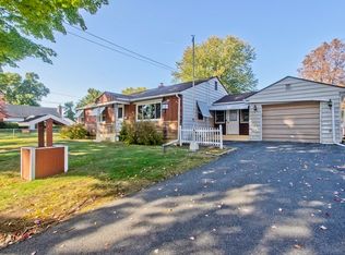 50 Wrona St, Springfield, MA 01151