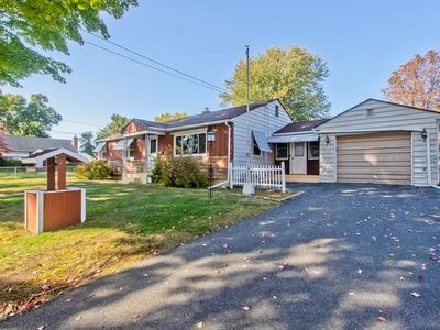 50 Wrona St, Springfield, MA, 01151