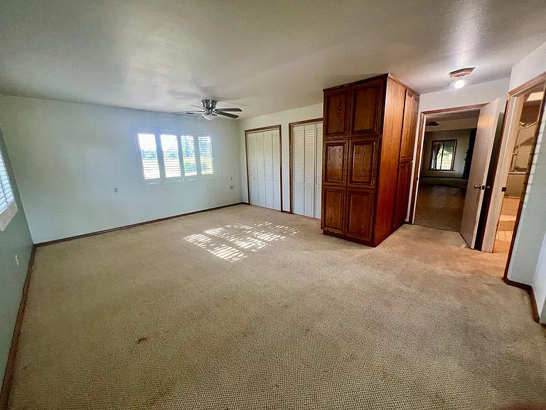 11015 Schafer Ave — Photo 9
