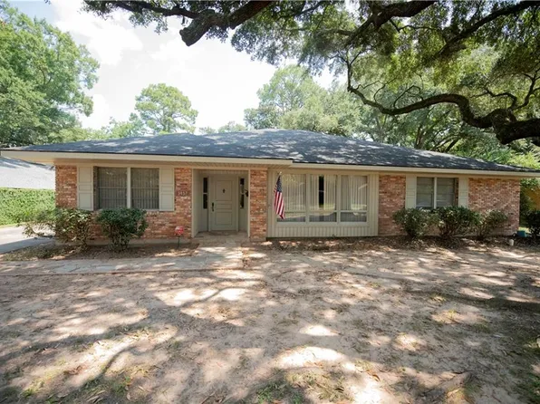 3457 Parkway Dr, Alexandria, LA 71301