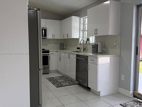 4th image of 14285 SW 287th St