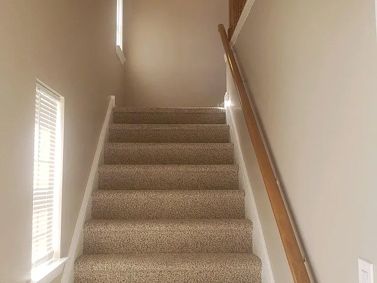 102 Middlebury Dr — Photo 3